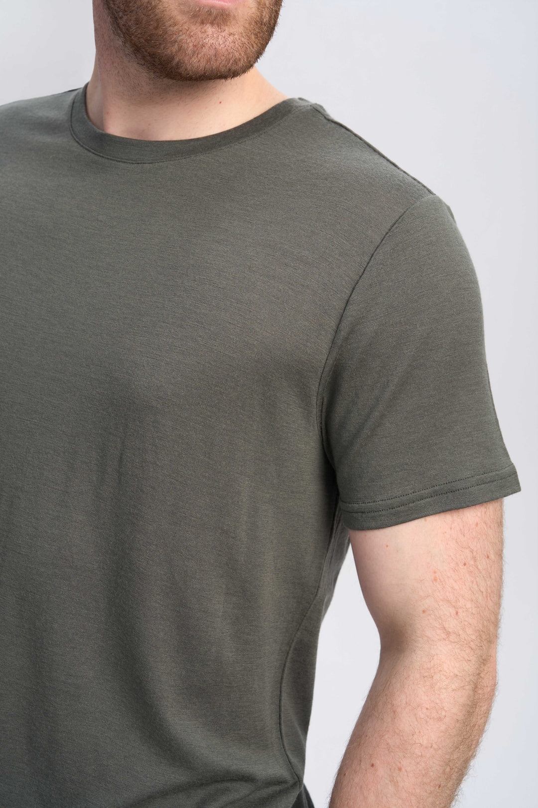 Camiseta de Lana Merino 150g con Cuello Redondo para Hombre