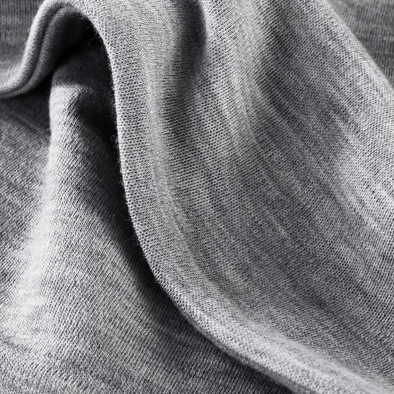 Warm and breathable 240g Merino wool beanie, naturally odor-resistant and perfect for keeping cozy in cold weather.