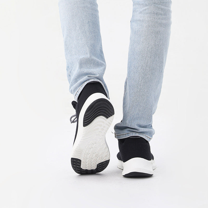 Merino Protect men's Merino wool shoes, lightweight and breathable, designed for outdoor comfort and durability